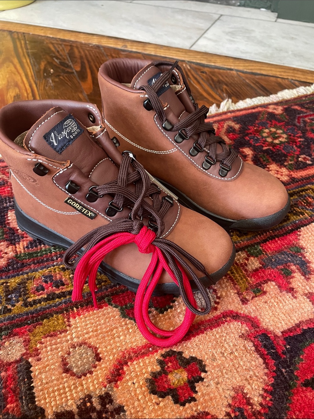 Women’s Sundowner Vasque Boots NWT